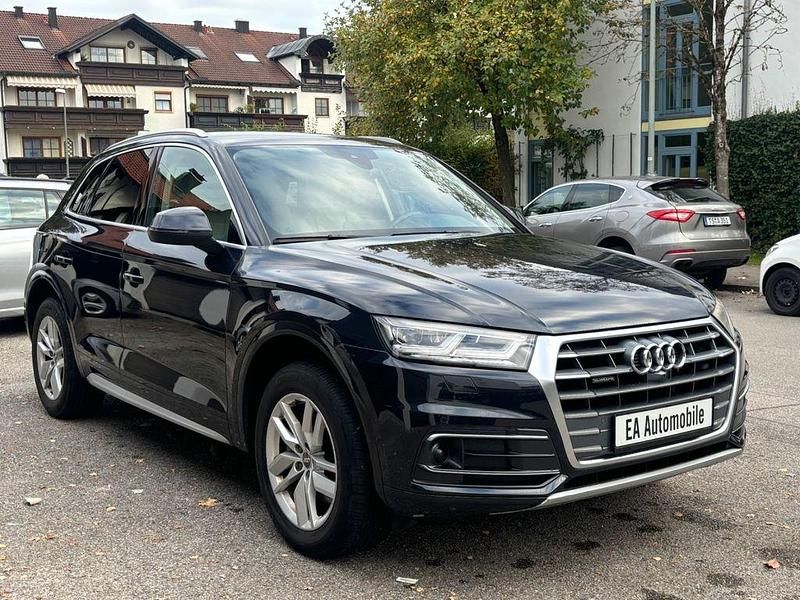 Blau Gebraucht 2018 Audi Q5 Sport SUV | 19.499 € (Etwas zu teuer) - Bild 1/4