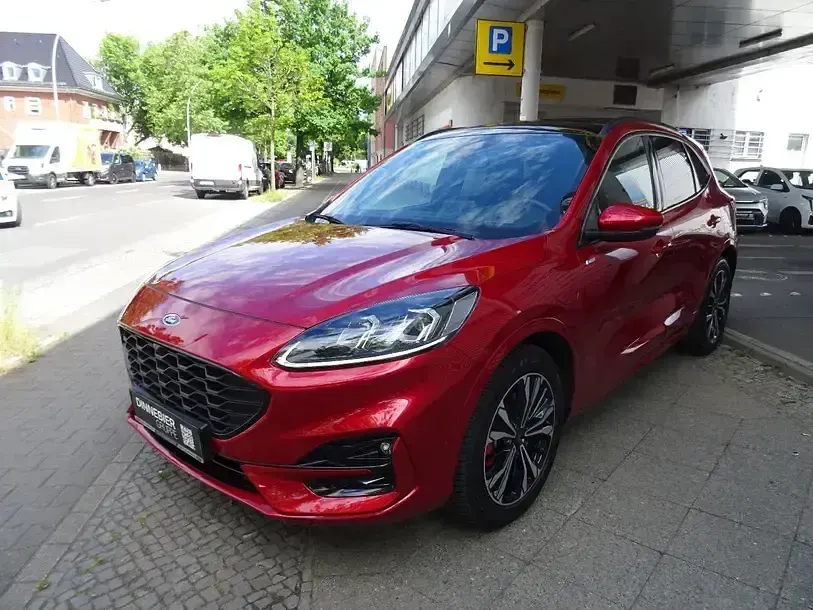 Gebraucht Ford Kuga ST-Line X 224 PS (164 kW) 2020 Rot (metallic) SUV