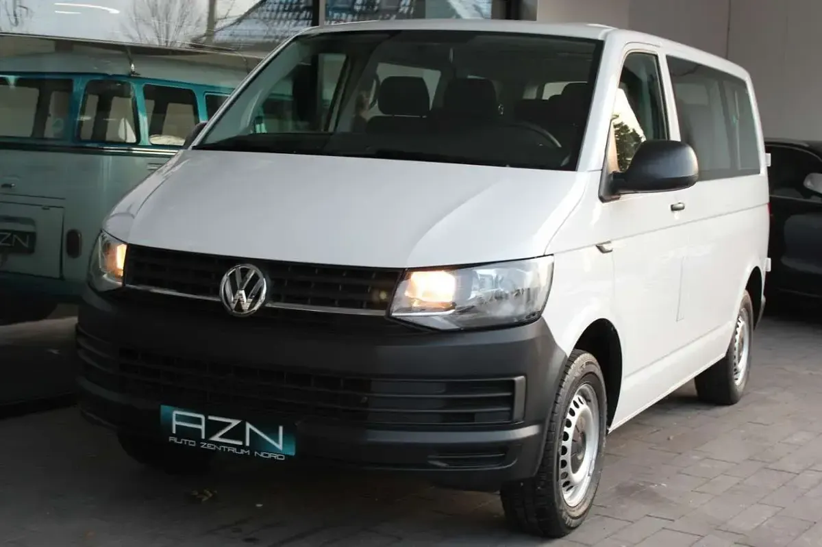 Gebraucht VW Caravelle Trendline 102 PS (75 kW) 2019 Candyweiß Van