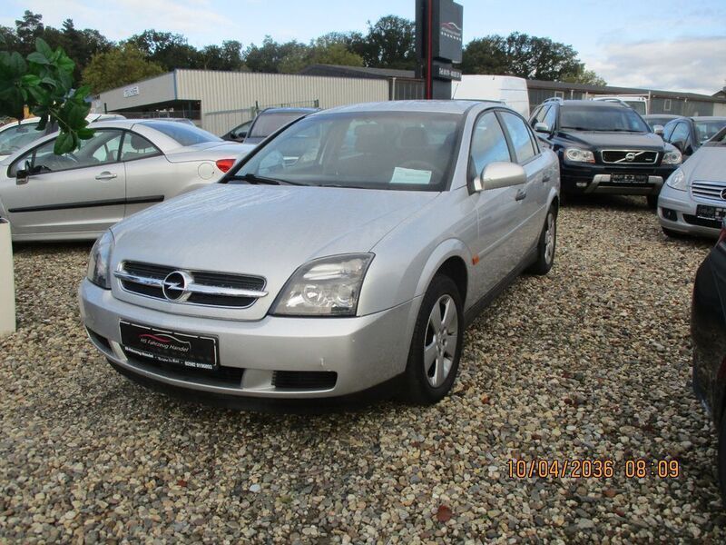 Silber Gebraucht 2003 Opel Vectra Basis Limousine | 1.999 € (Etwas zu teuer) - Bild 1/4
