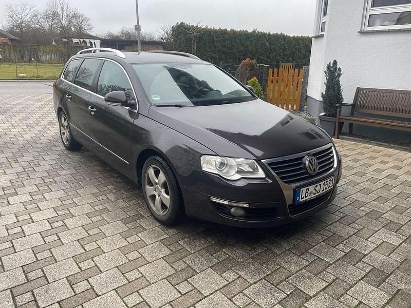Gebraucht VW Passat Highline 140 PS (102 kW) 2010 Braun Kombi