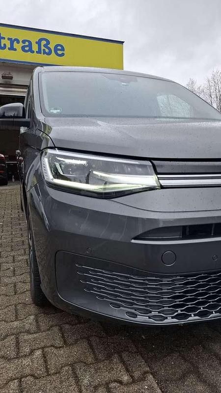 Second-hand VW Caddy Maxi 122 CP (89 kW) 2023 Monovolum