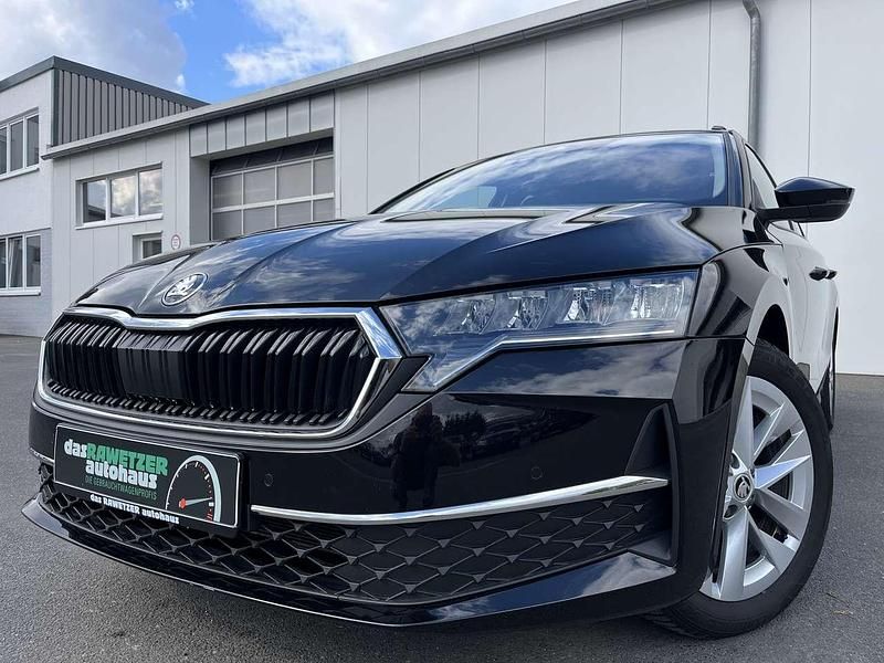 Schwarzmagic Gebraucht 2024 Skoda Octavia Selection Kombi | 29.860 € (Guter Preis) - Bild 1/4