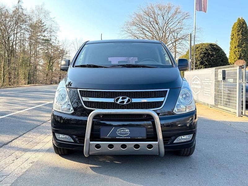 Gebraucht Hyundai H-1 Premium 170 PS (125 kW) 2012 Schwarz Van / Kleinbus