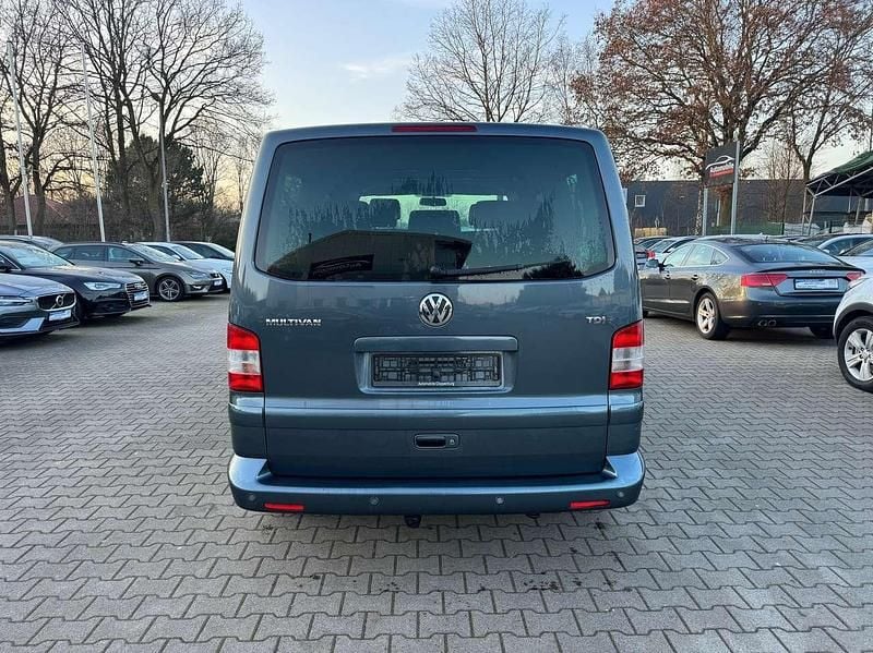 Gebraucht VW Multivan Highline 131 PS (96 kW) 2009 Grau Van
