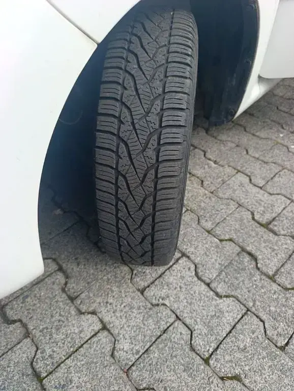 Gebraucht Citroën C1 68 PS (50 kW) 2011 Weiß Kleinwagen