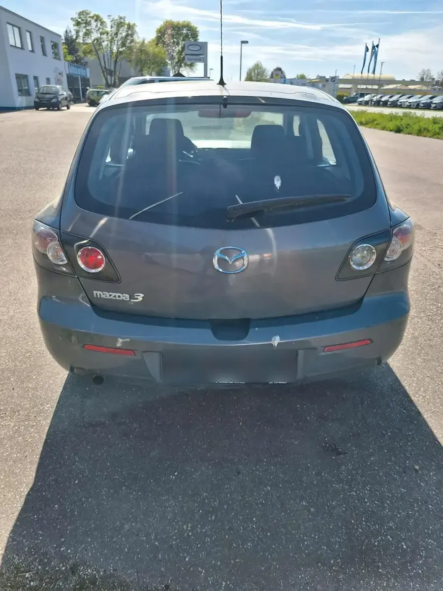 Usata Mazda 3 105 CV (77 kW) 2008 Grigio Utilitaria