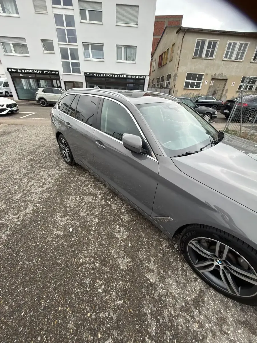 Gebraucht BMW 530e 2020 Grau Kombi