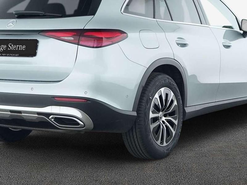 Gebraucht Mercedes GLC200 Avantgarde 204 PS (150 kW) 2024 Hightechsilber metallic SUV
