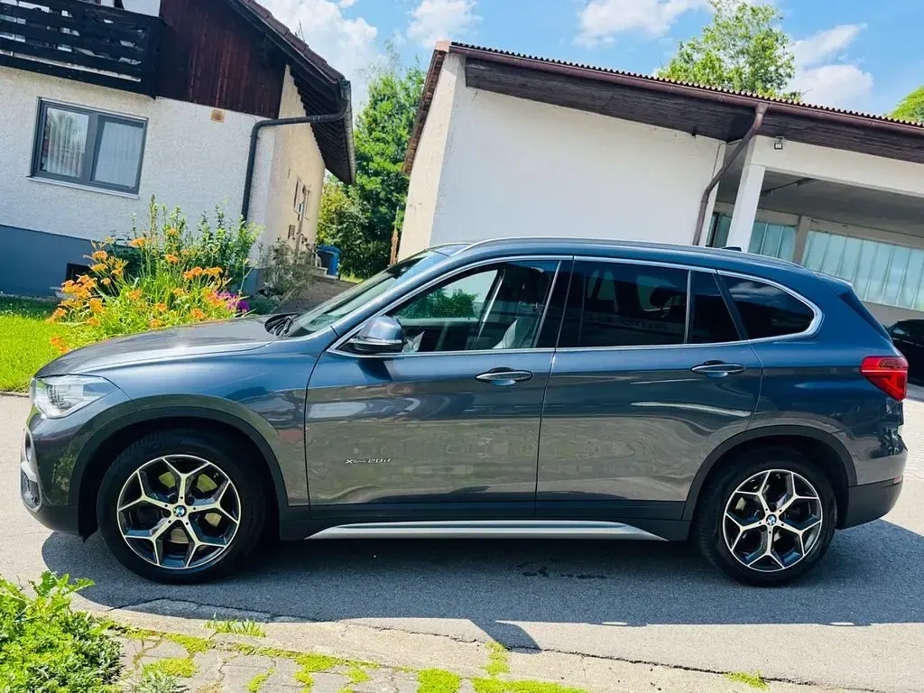 Gebraucht BMW X1 xLine 190 PS (139 kW) 2017 Grau SUV
