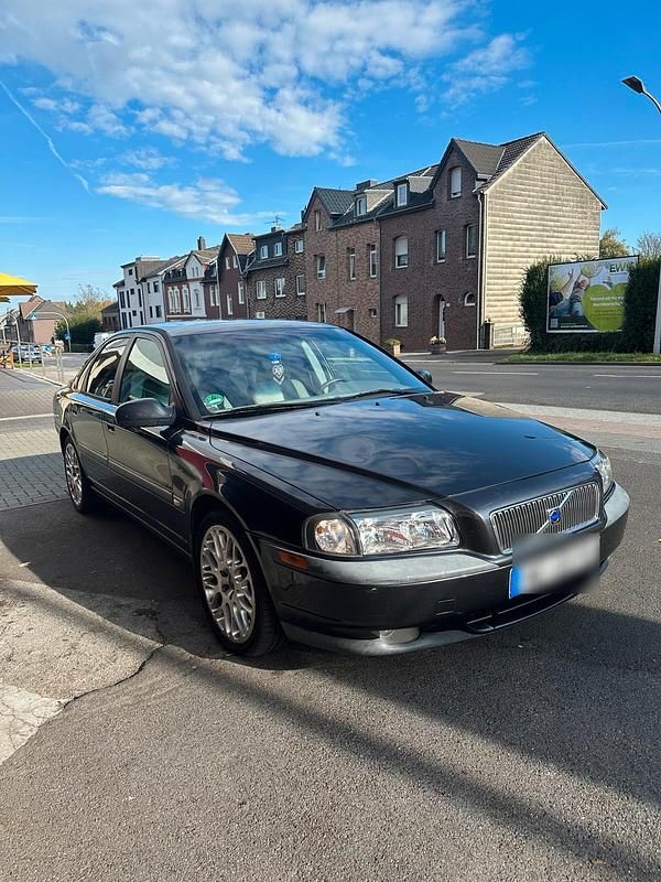 Schwarz Gebraucht 2001 Volvo S80 Limousine | 4.299 € - Bild 1/4