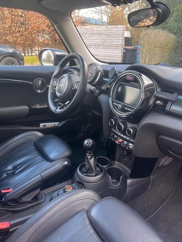 Gebraucht Mini Cooper S 192 PS (141 kW) 2019 Blau Kleinwagen