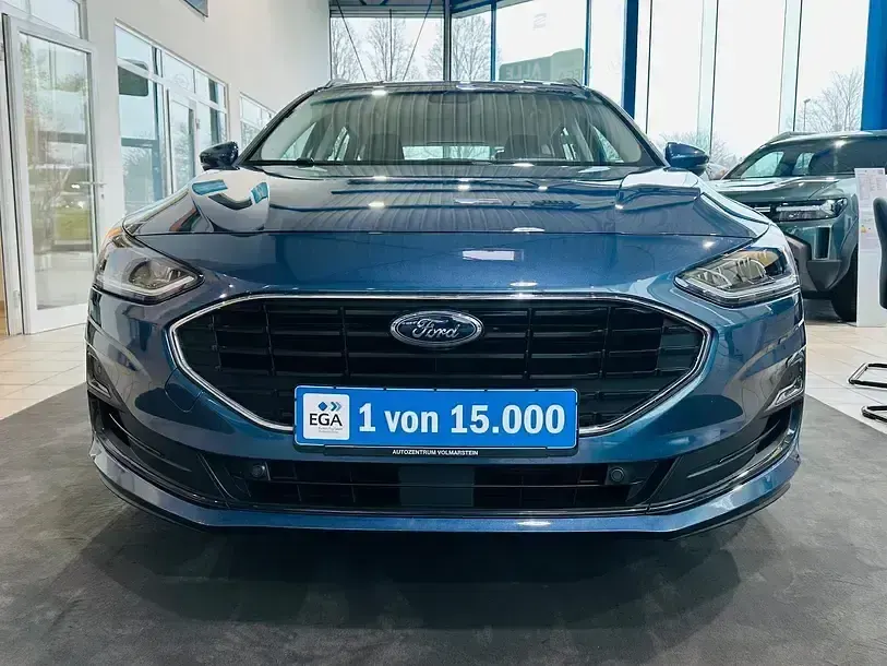 Gebraucht Ford Focus Cool & Connect 120 PS (88 kW) 2022 Chromablau metallic Kombi