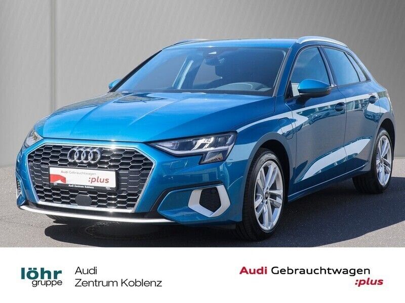 Atollblau metallic Gebraucht 2021 Audi A3 Sportback e-tron Ambiente Limousine | 23.980 € (Fairer Preis) - Bild 1/4