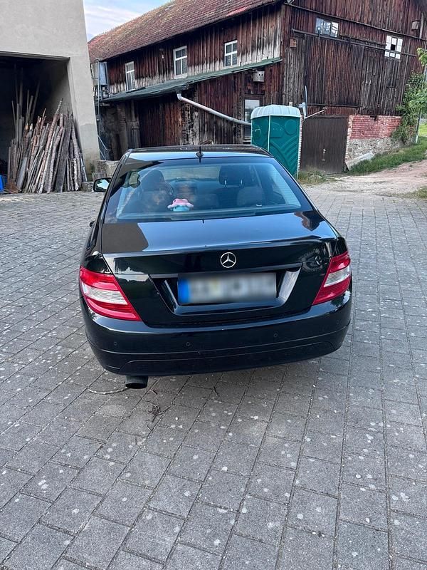 Gebraucht Mercedes C220 170 PS (125 kW) 2008 Schwarz Limousine