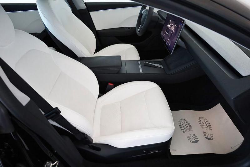 Gebraucht Tesla Model 3 208 kW (283 PS) 2024 Schwarz (metallic) Limousine