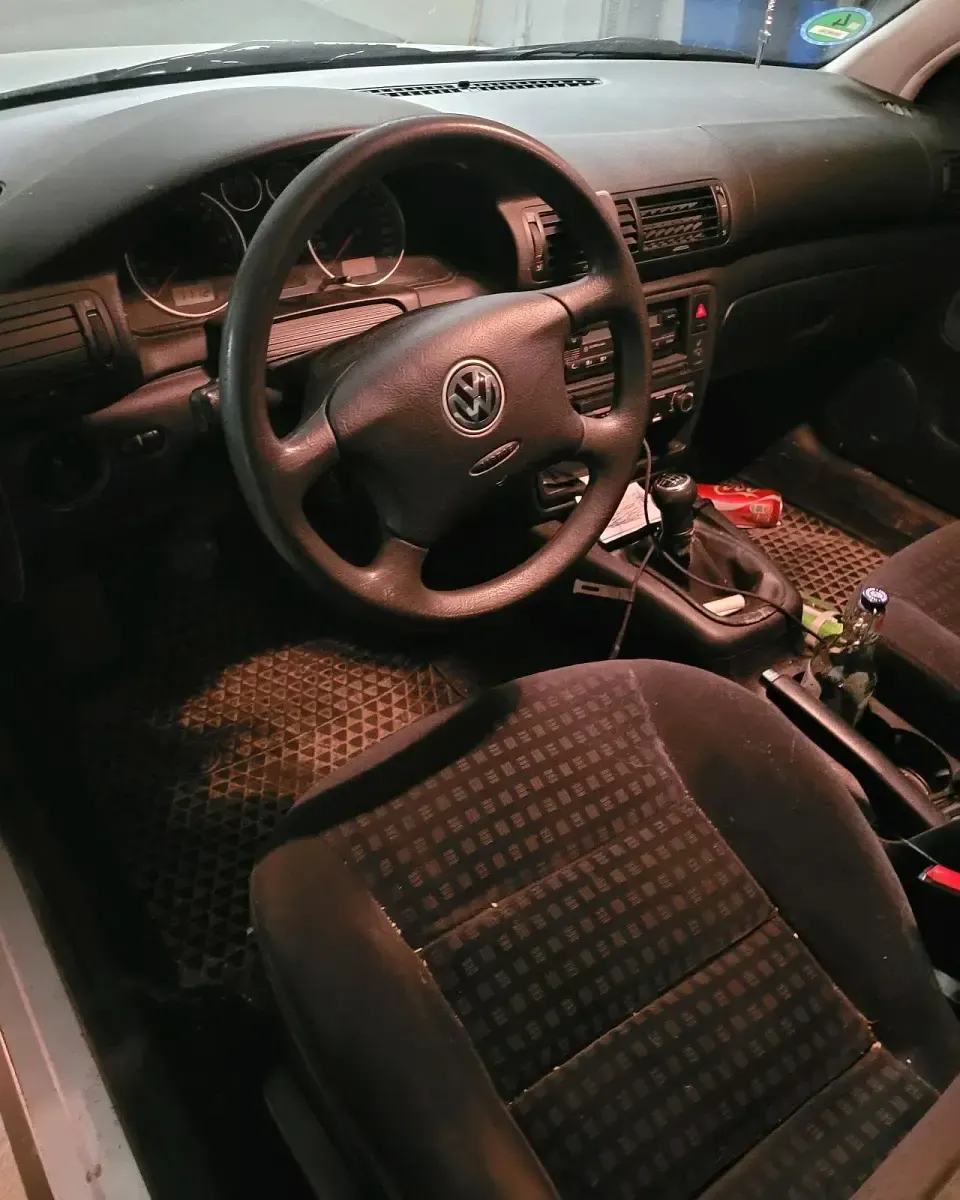 Używany VW Passat 115 KM (84 kW) 2001 Srebrny Kombi