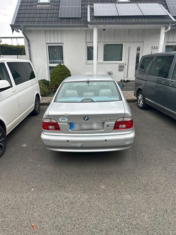 Gebraucht BMW 525 192 PS (141 kW) 2001 Silber Limousine