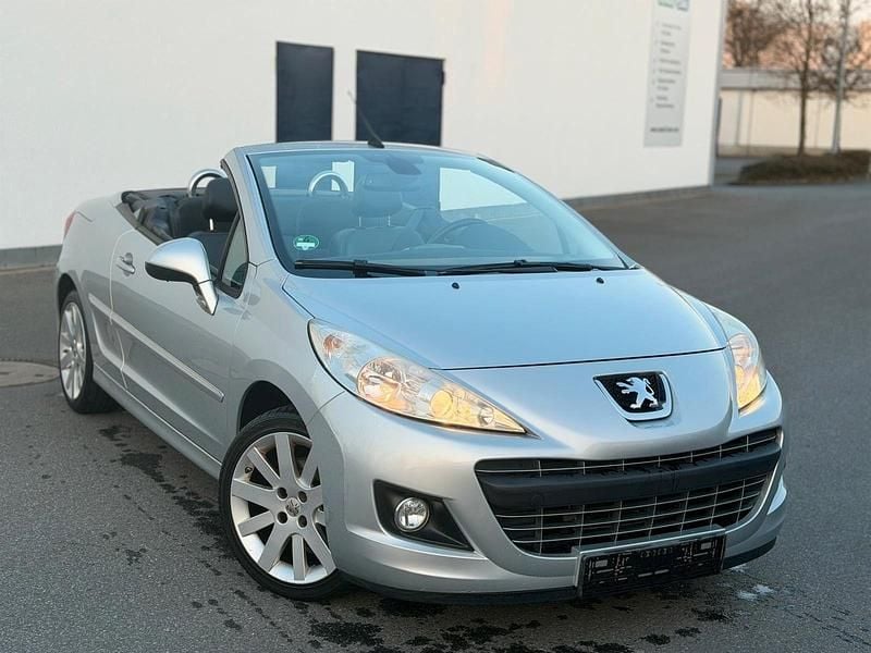 Gebraucht Peugeot 207 Filou 120 PS (88 kW) 2011 Silber Cabrio