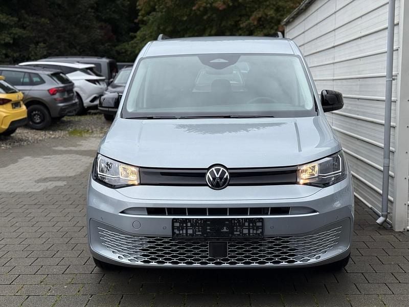 Ny VW Caddy Maxi 122 HK (89 kW) 2025 Rød MPV