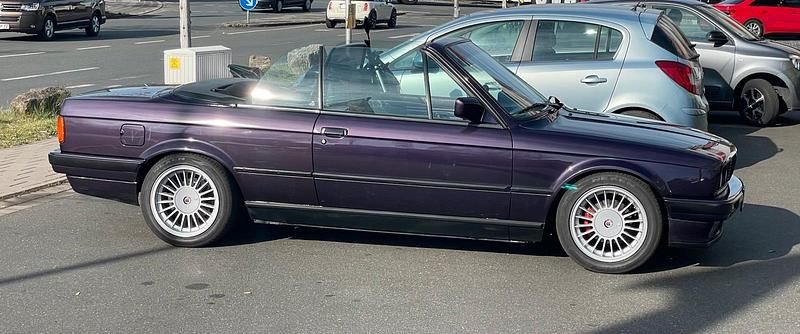 Violet Gebraucht 1993 BMW 318 Cabriolet Cabrio | 12.800 € - Bild 1/4