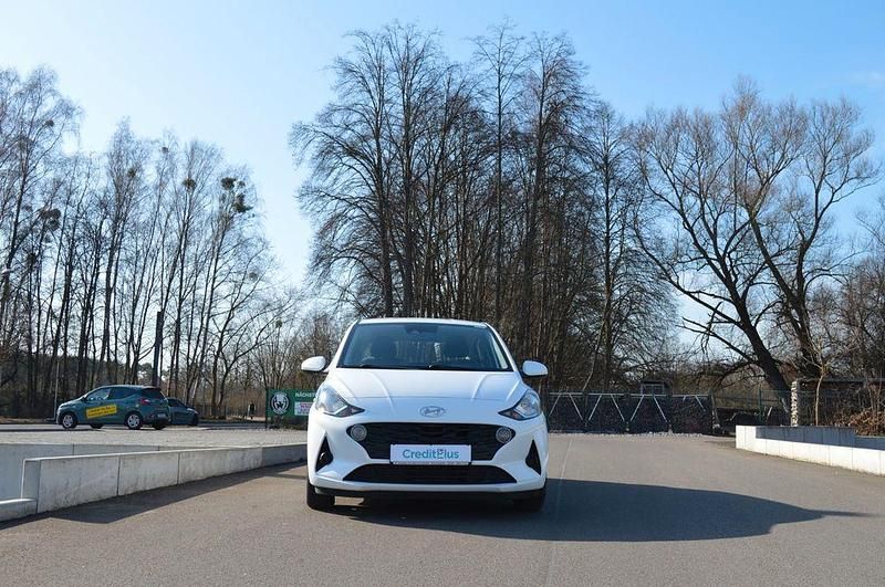 Gebraucht Hyundai i10 Select 67 PS (49 kW) 2020 Weiß Kleinwagen