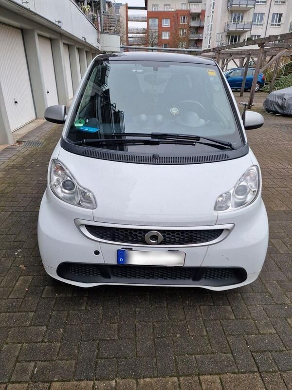 Weiß Gebraucht 2012 Smart ForTwo Coupé Pure Coupé | 5.600 € (Fairer Preis) - Bild 1/4