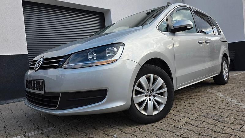 Silber Gebraucht 2015 VW Sharan Van / Kleinbus | 14.400 € (Guter Preis) - Bild 1/4