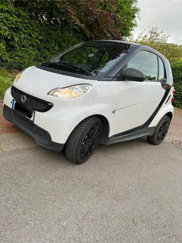 Weiß Gebraucht 2015 Smart ForTwo Coupé Kleinwagen | 4.850 € (Superpreis) - Bild 1/4