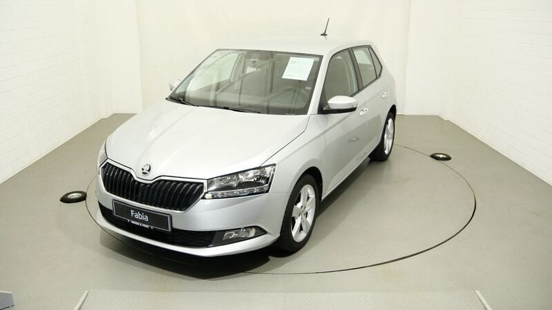 Silber Gebraucht 2020 Skoda Fabia Cool Plus Limousine | 11.690 € (Guter Preis) - Bild 1/4