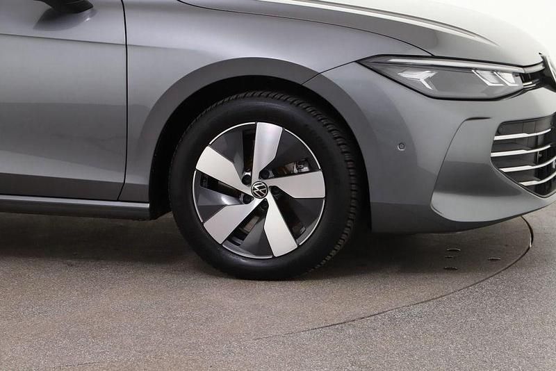 Gebraucht VW Passat Business 150 PS (110 kW) 2025 Diabasgrau metallic Kombi