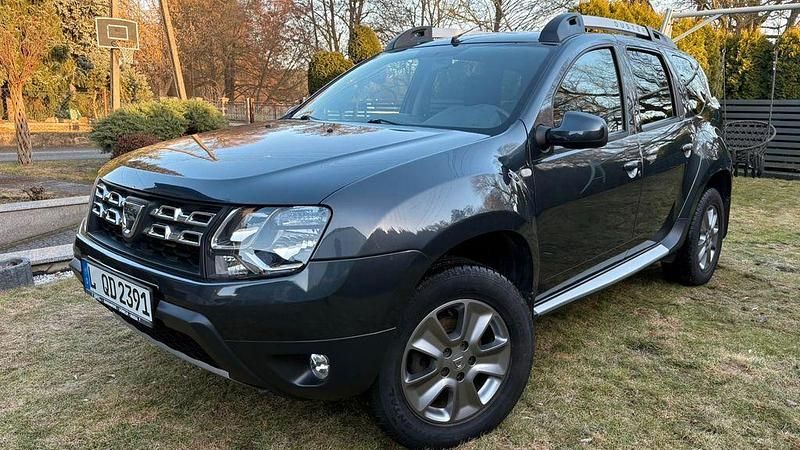 Gebraucht Dacia Duster Lauréate 105 PS (77 kW) 2015 Schwarz SUV