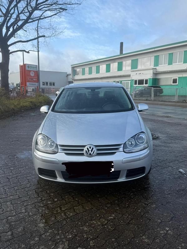 Gebraucht VW Golf V 140 PS (102 kW) 2004 Silber Kleinwagen