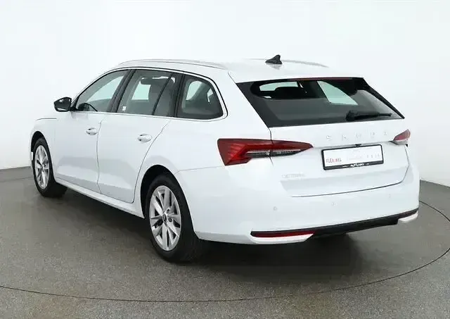 Gebraucht Skoda Octavia 150 PS (110 kW) 2025 Weiß Kombi