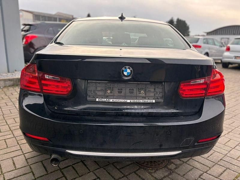 Gebraucht BMW 320 Efficient Dynamics 170 PS (125 kW) 2013 Limousine