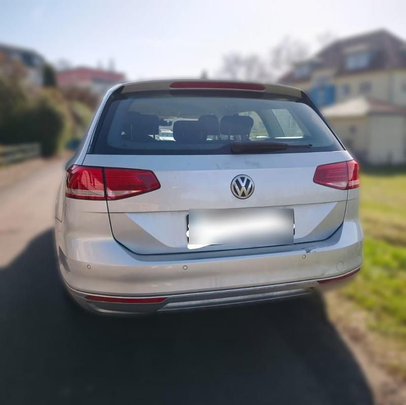 Second-hand VW Passat 150 CP (110 kW) 2019 Argintiu Break