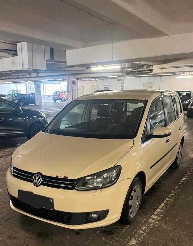Gebraucht VW Touran 105 PS (77 kW) 2012 Gelb Van / Kleinbus