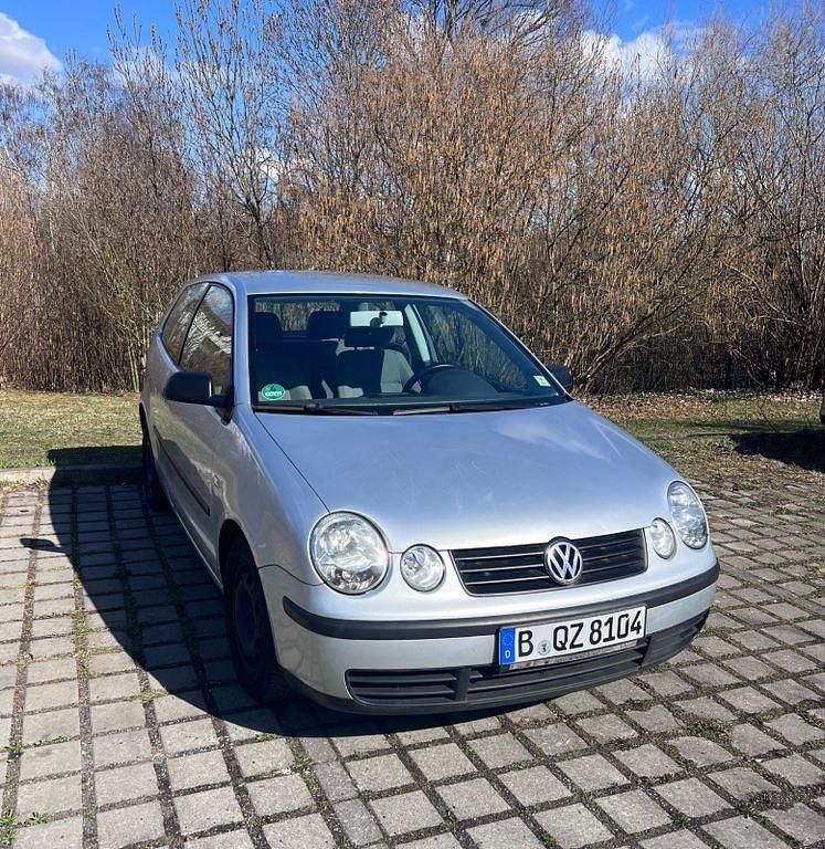 Gebraucht VW Polo 65 PS (47 kW) 2002 Silber Limousine