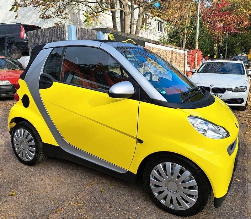 Schwarz Gebraucht 2009 Smart ForTwo Cabrio Cabrio | 5.999 € (Fairer Preis) - Bild 1/4