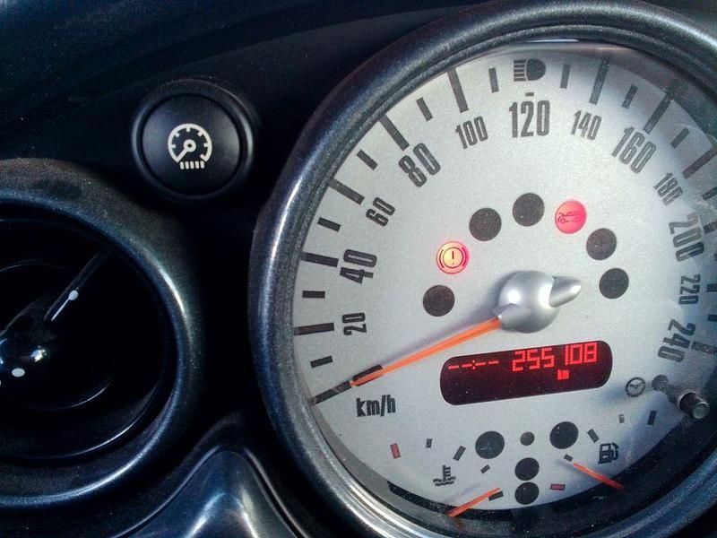 Second-hand Mini ONE 90 CP (66 kW) 2006 Roșu Hatchback