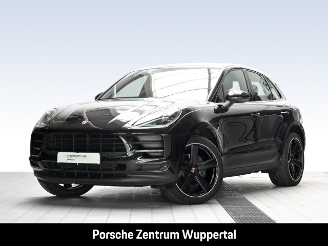 Tiefschwarzmetallic Gebraucht 2019 Porsche Macan SUV | 54.700 € (Teuer) - Bild 1/4