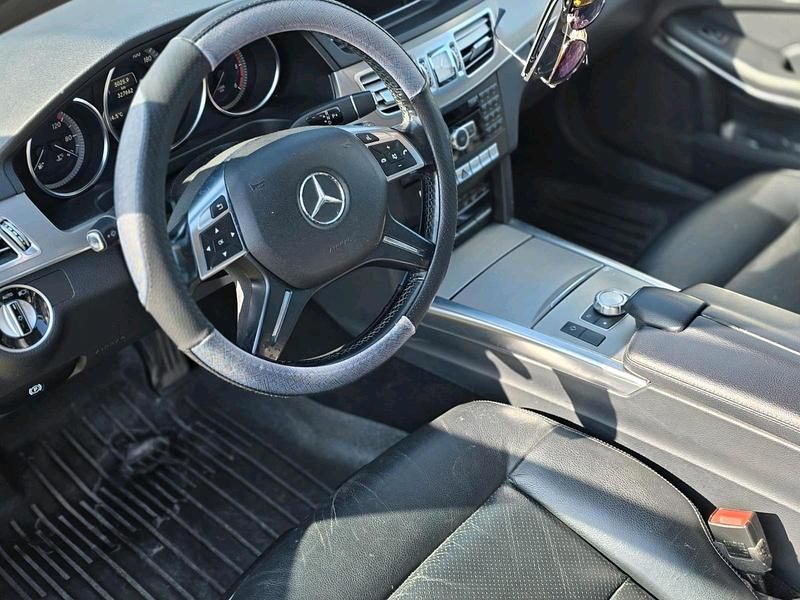 Gebraucht Mercedes E200 136 PS (100 kW) 2014 Schwarz Kombi
