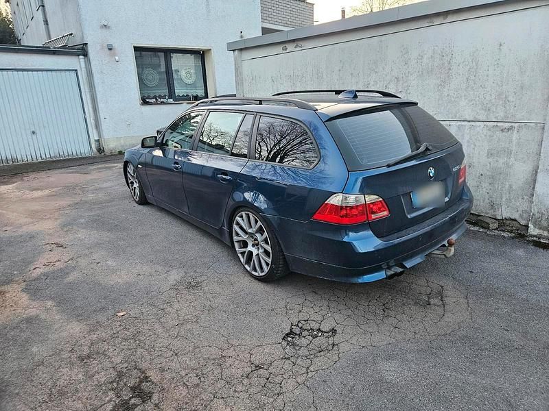 Gebraucht BMW 525 218 PS (160 kW) 2006 Kombi
