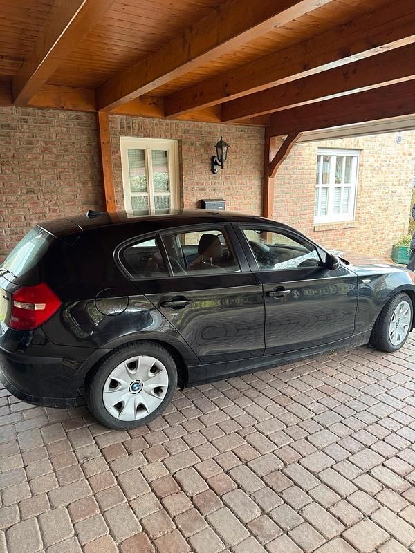 Gebraucht BMW 116 116 PS (85 kW) 2007 Schwarz Kleinwagen