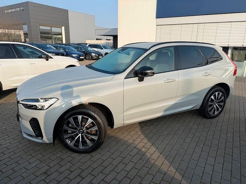 Gebraucht Volvo XC60 Plus 197 PS (144 kW) 2024 Grau SUV