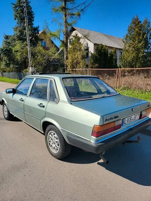 Käytetty Audi 80 90 HP (66 kW) 1983 Vihreä Sedan