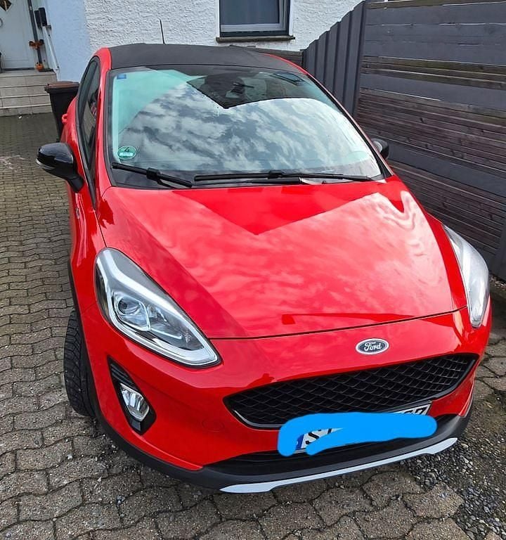 Gebraucht Ford Fiesta S 86 PS (63 kW) 2018 Rot Limousine