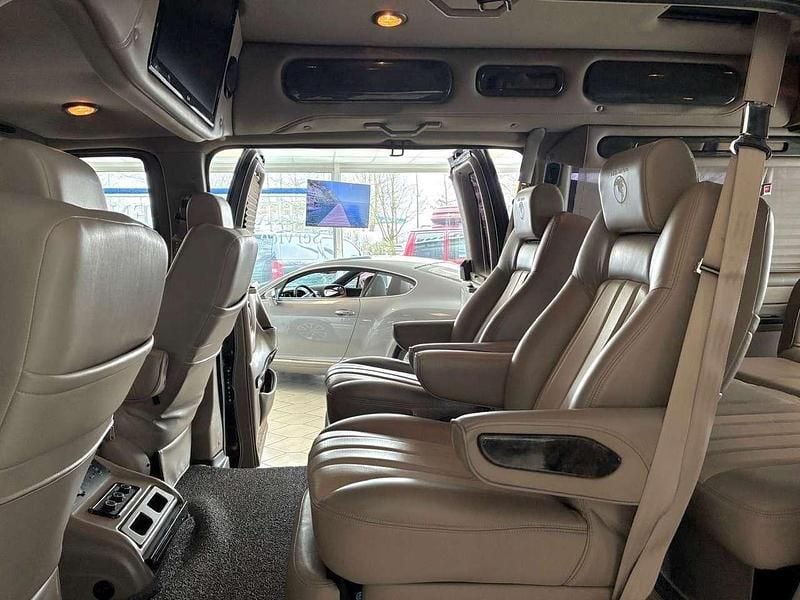 Gebraucht GMC Savana 314 PS (230 kW) 2014 Schwarz Van / Kleinbus