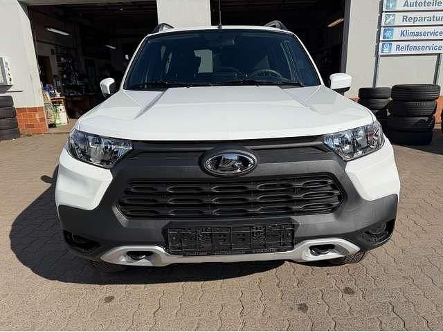 Gebraucht Lada niva 80 PS (58 kW) 2021 Weiß SUV