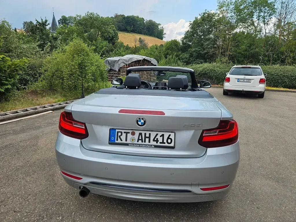 Gebraucht BMW 220 Sport Line 184 PS (135 kW) 2016 Silber Cabrio